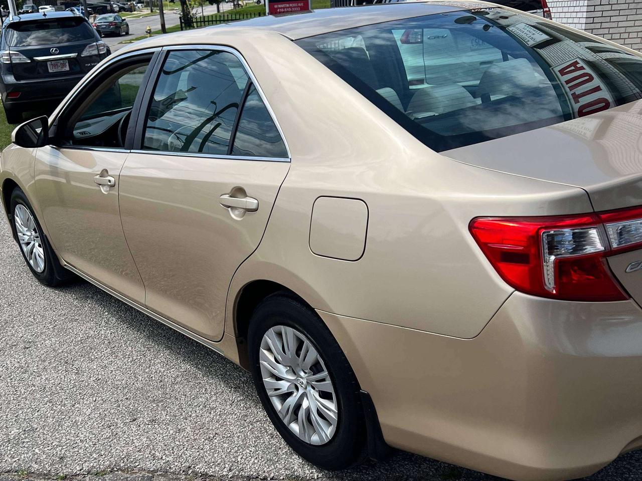 2012 Toyota Camry LE Photo