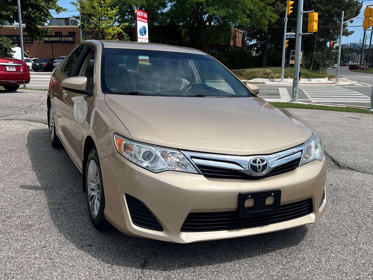 2012 Toyota Camry LE Photo