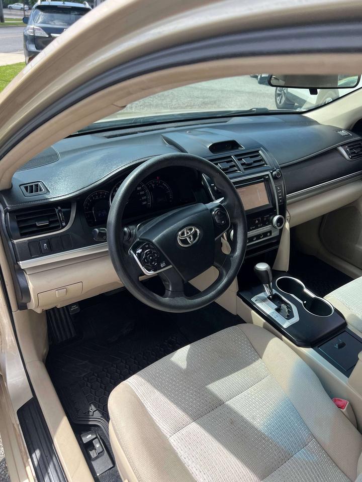 2012 Toyota Camry LE Photo