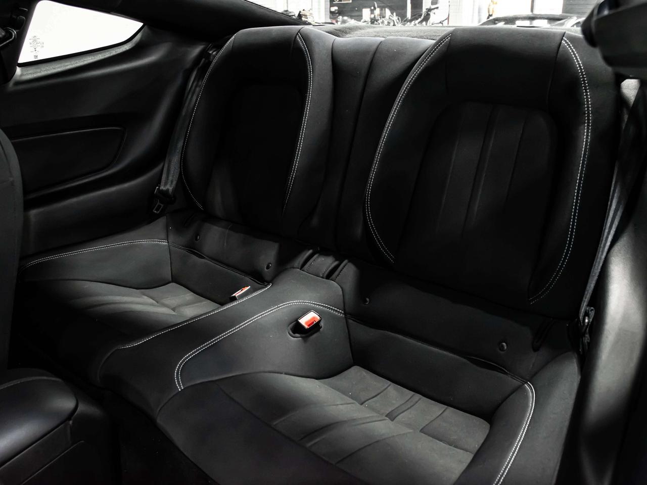 2019 Ford Mustang ECOBOOST 6 SPEED MANUAL REAR VIEW CAMERA Photo