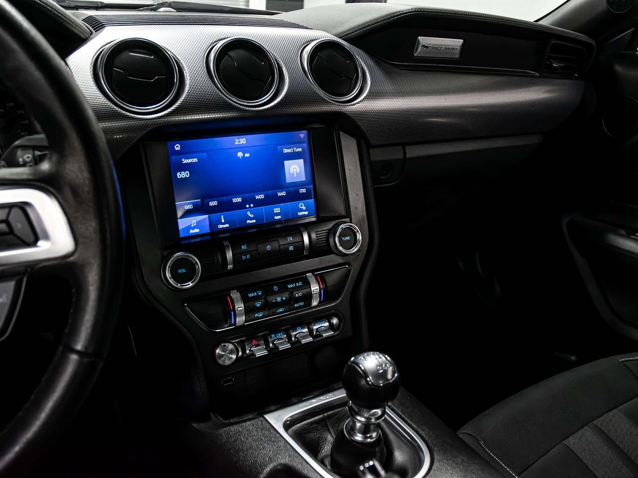 2019 Ford Mustang ECOBOOST 6 SPEED MANUAL REAR VIEW CAMERA Photo