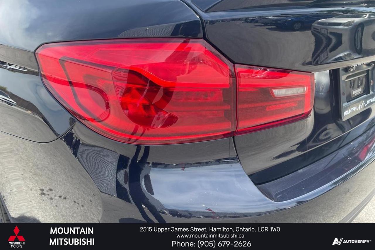 2018 BMW 5 Series 530e xDrive iPerformance Plug-In Hybrid Photo