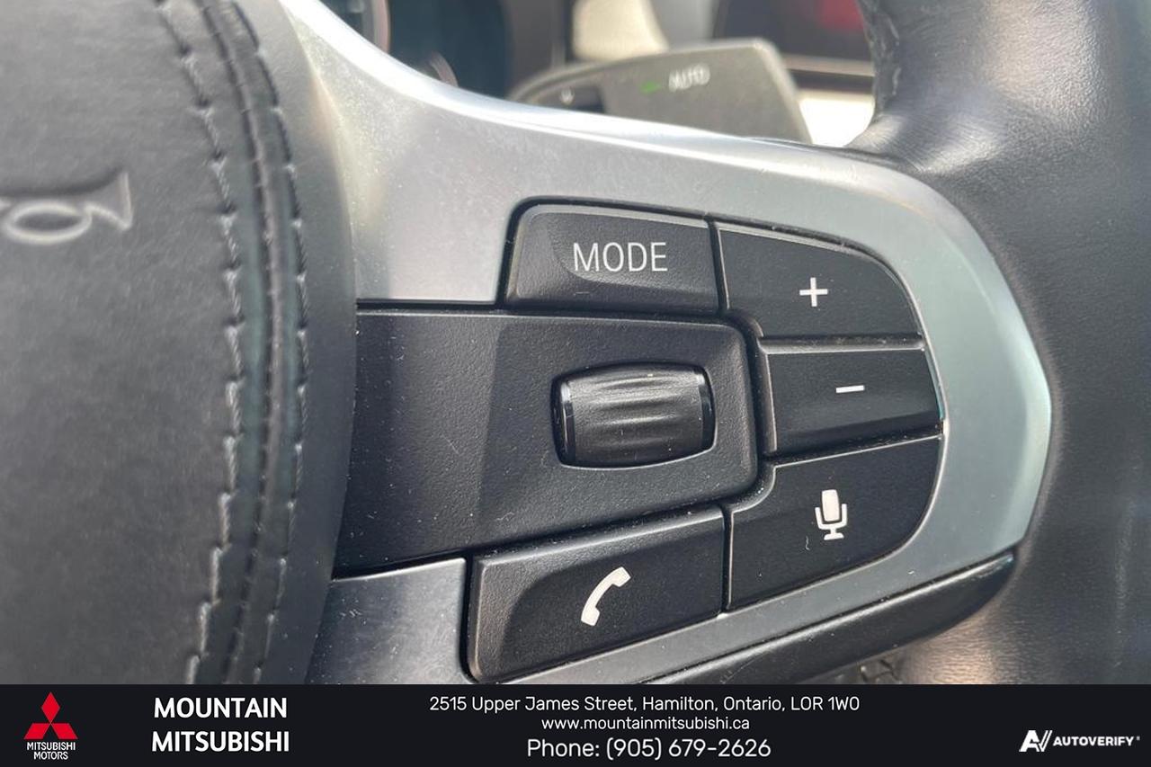 2018 BMW 5 Series 530e xDrive iPerformance Plug-In Hybrid Photo