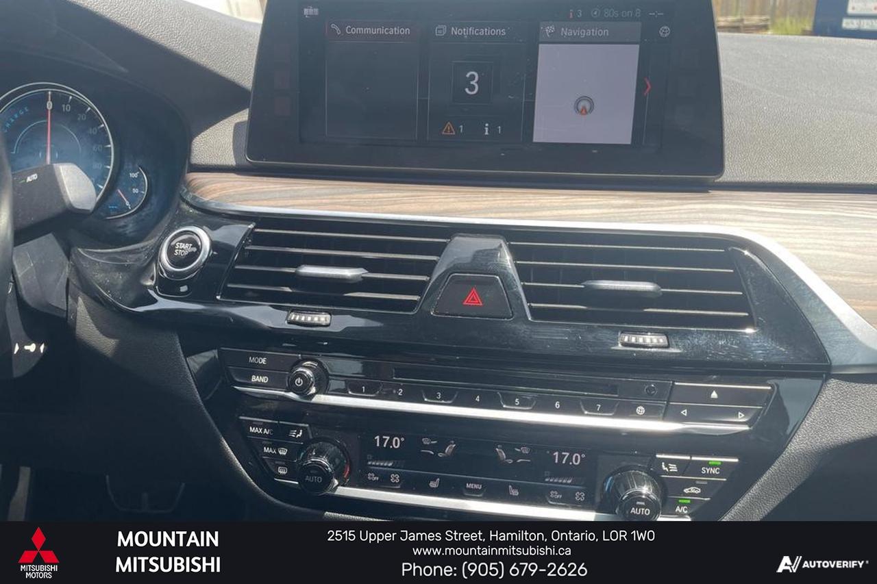 2018 BMW 5 Series 530e xDrive iPerformance Plug-In Hybrid Photo