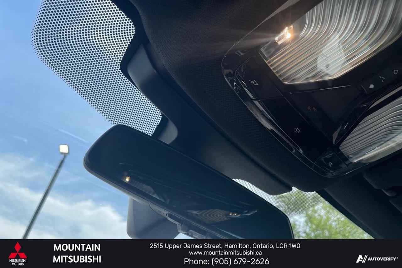 2018 BMW 5 Series 530e xDrive iPerformance Plug-In Hybrid Photo