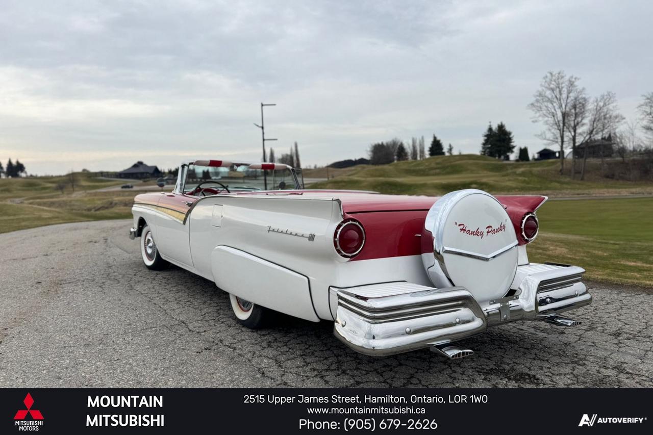 1957 Ford Fairlane Skyliner  Photo4