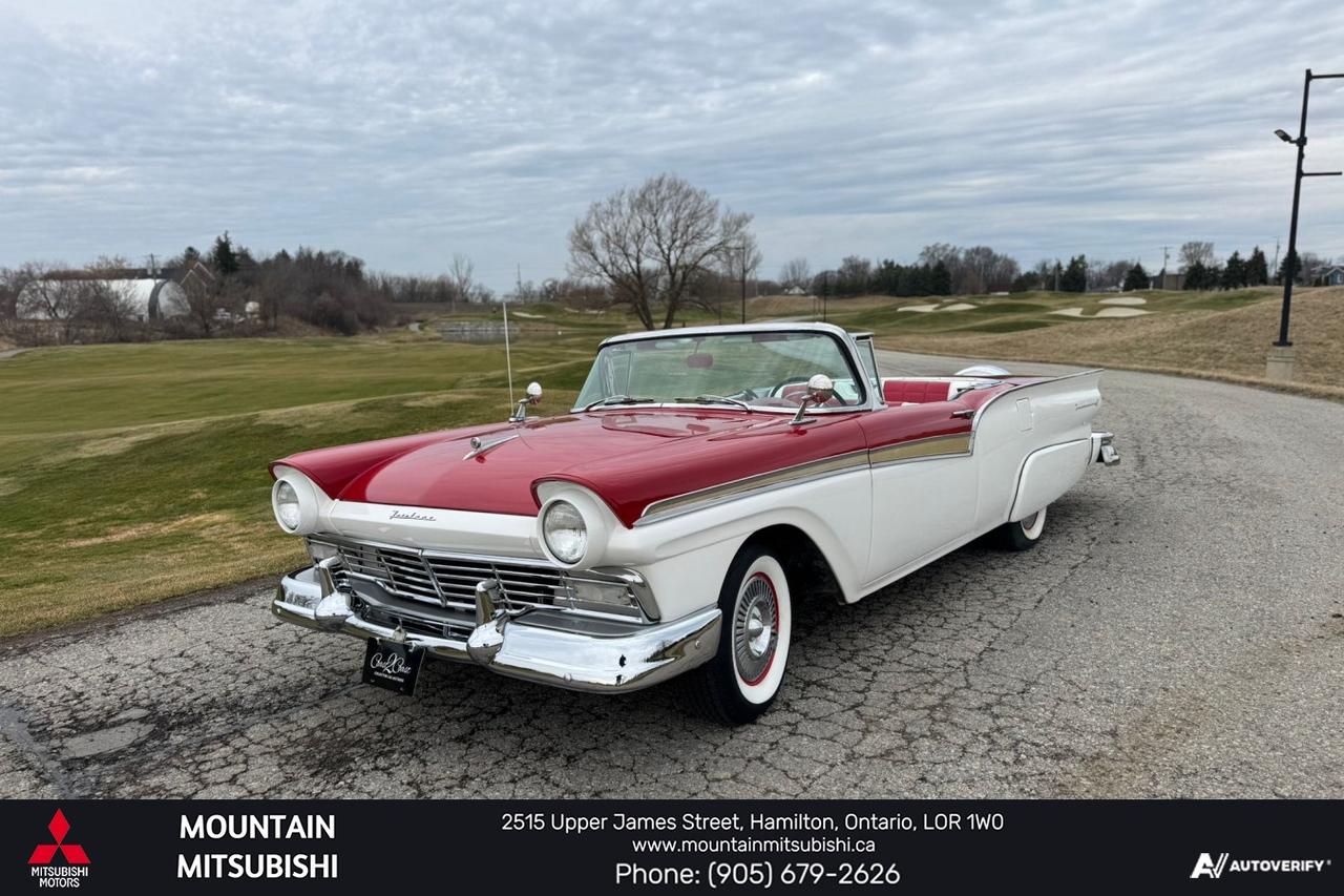 1957 Ford Fairlane Skyliner  Photo0