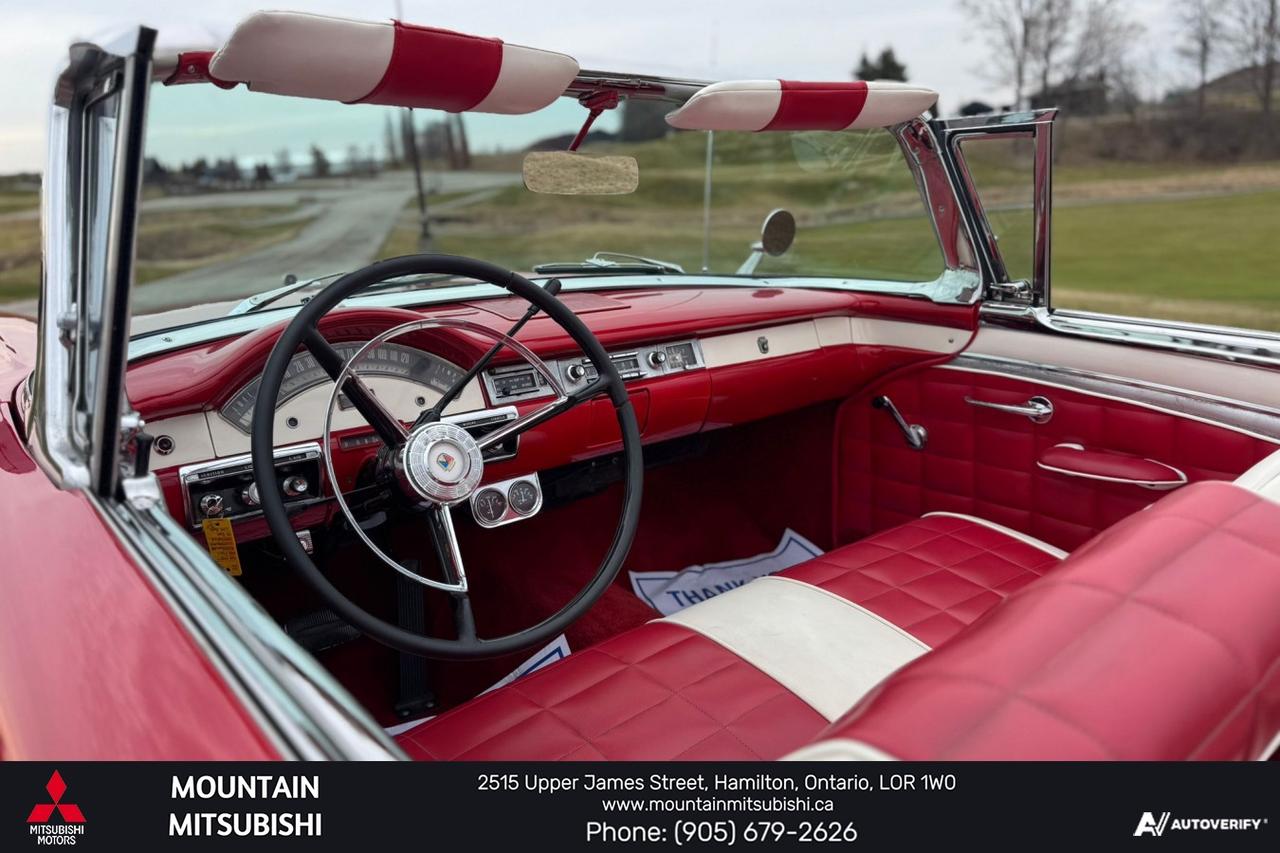 1957 Ford Fairlane Skyliner  Photo