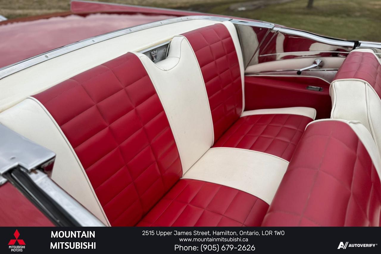 1957 Ford Fairlane Skyliner  Photo