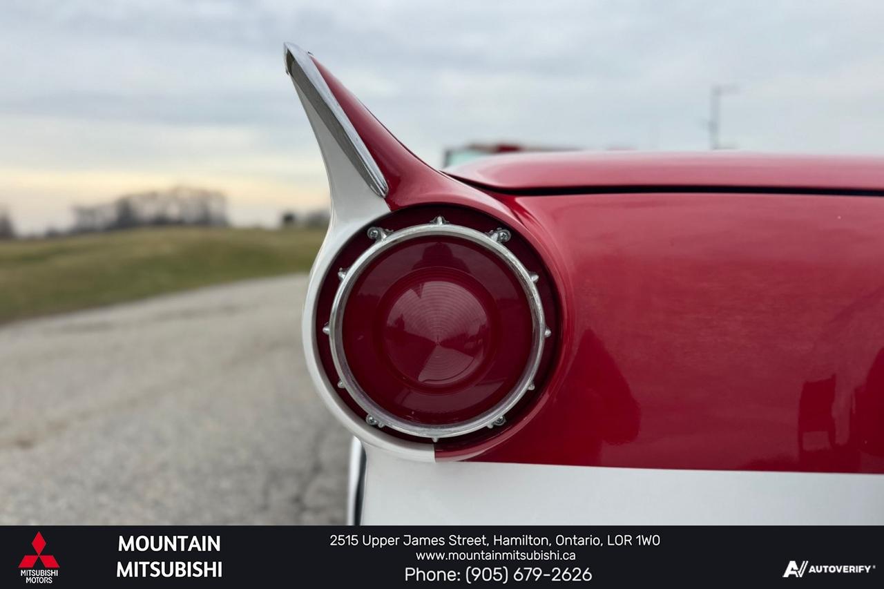 1957 Ford Fairlane Skyliner  Photo