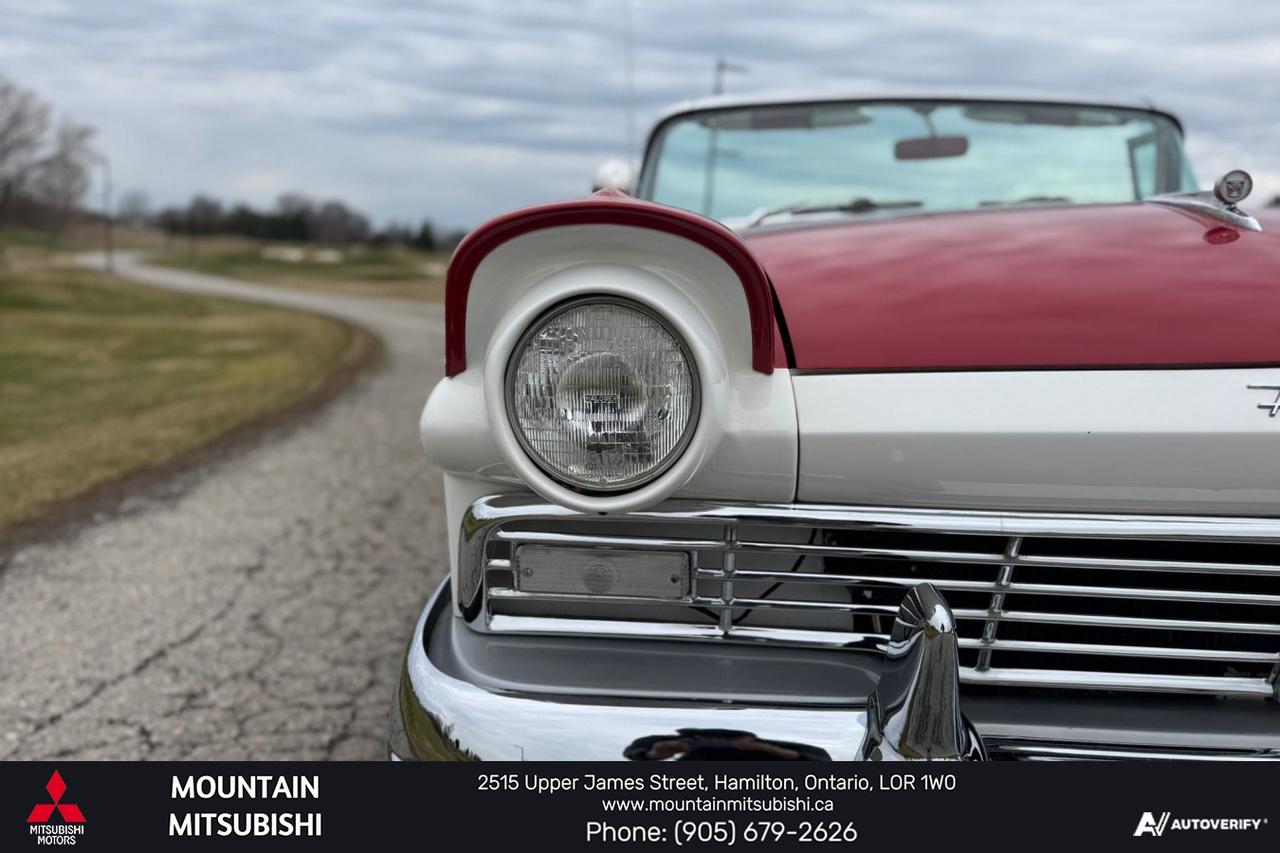 1957 Ford Fairlane Skyliner  Photo