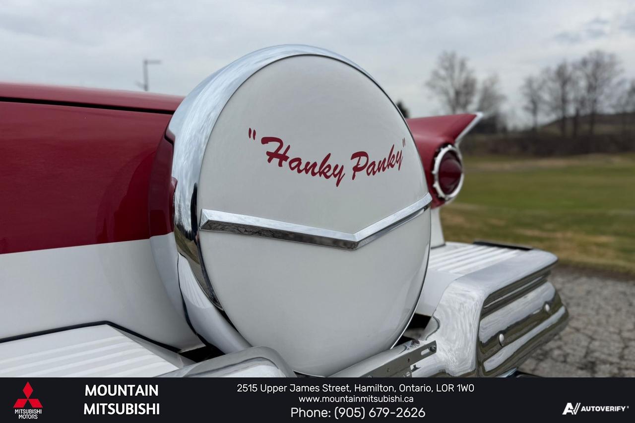 1957 Ford Fairlane Skyliner  Photo