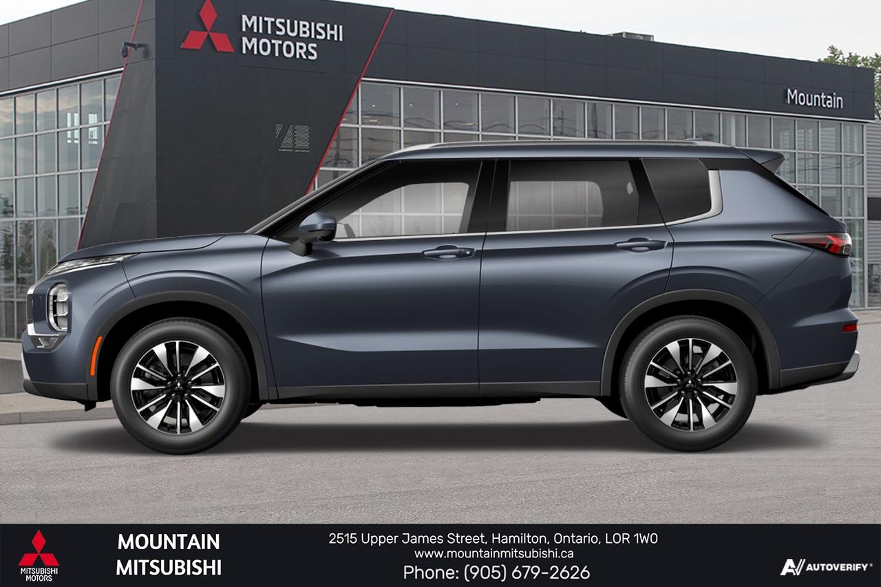 2026 Mitsubishi Outlander LE Photo0