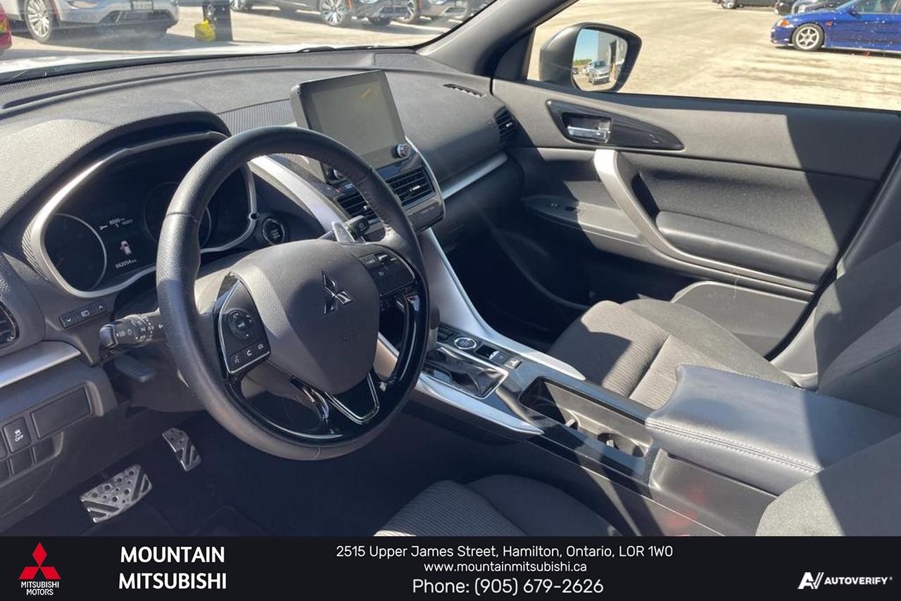 2023 Mitsubishi Eclipse Cross Carbon Edition S-AWC Photo