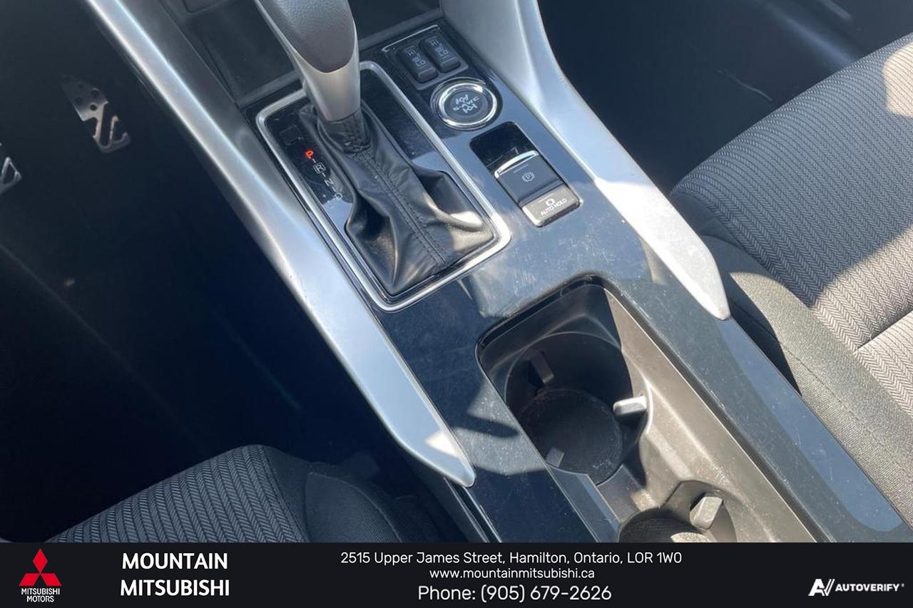 2023 Mitsubishi Eclipse Cross Carbon Edition S-AWC Photo