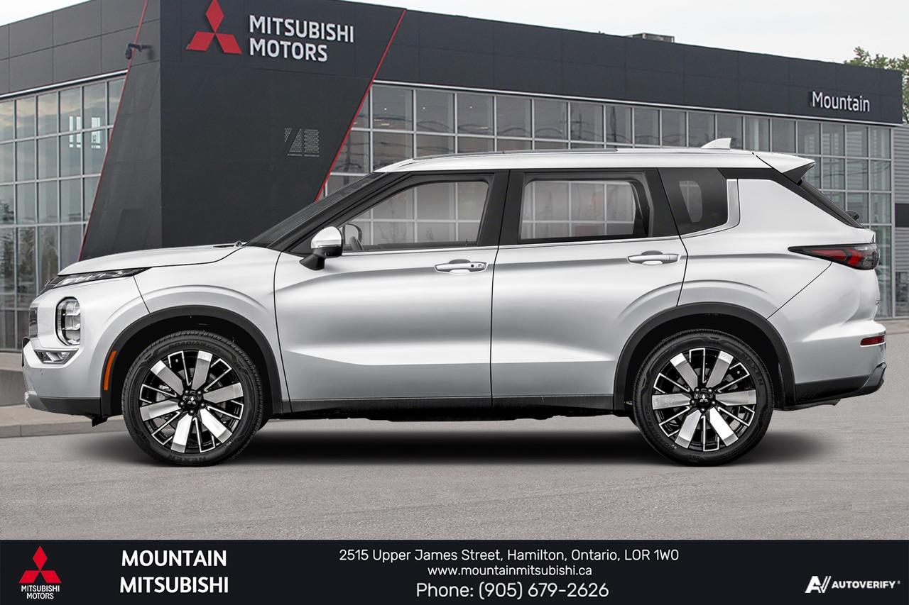 2026 Mitsubishi Outlander SE Photo