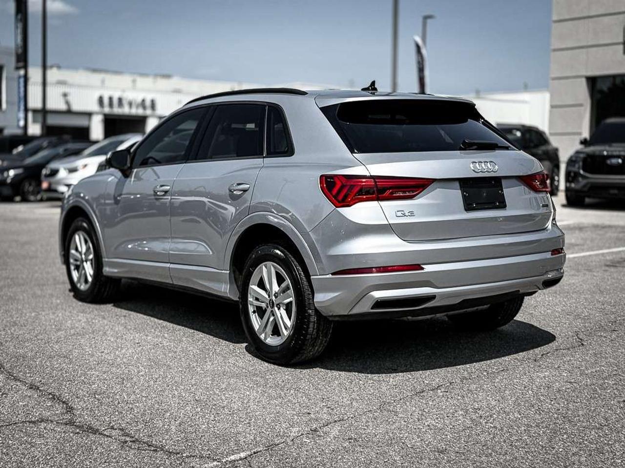 2021 Audi Q3 40 Komfort   PANO ROOF   HEATED SEATS   CARPLAY Photo