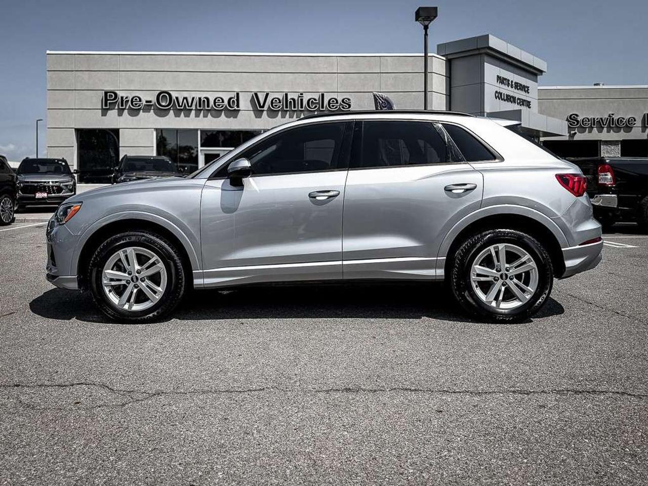 2021 Audi Q3 40 Komfort   PANO ROOF   HEATED SEATS   CARPLAY Photo