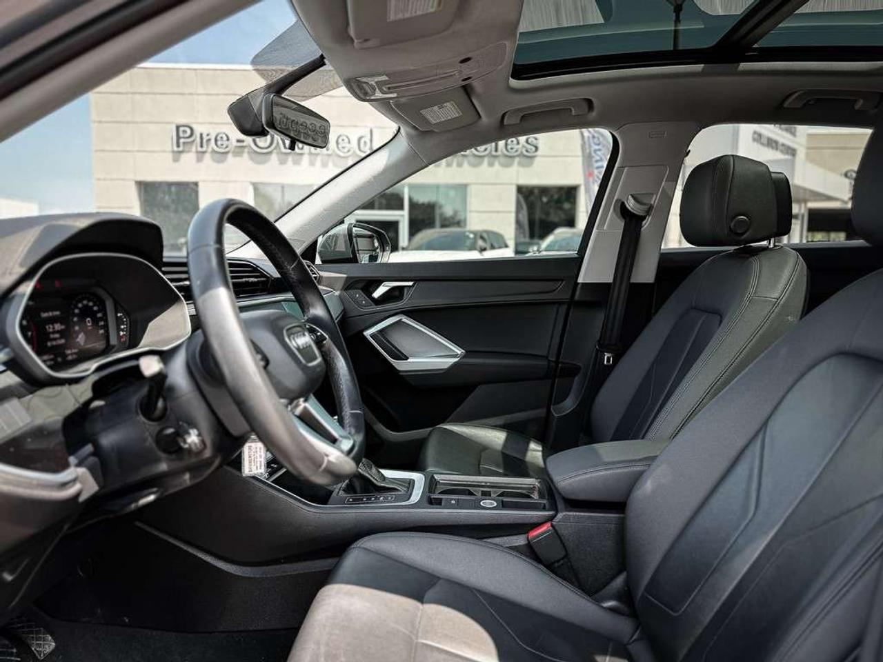 2021 Audi Q3 40 Komfort   PANO ROOF   HEATED SEATS   CARPLAY Photo