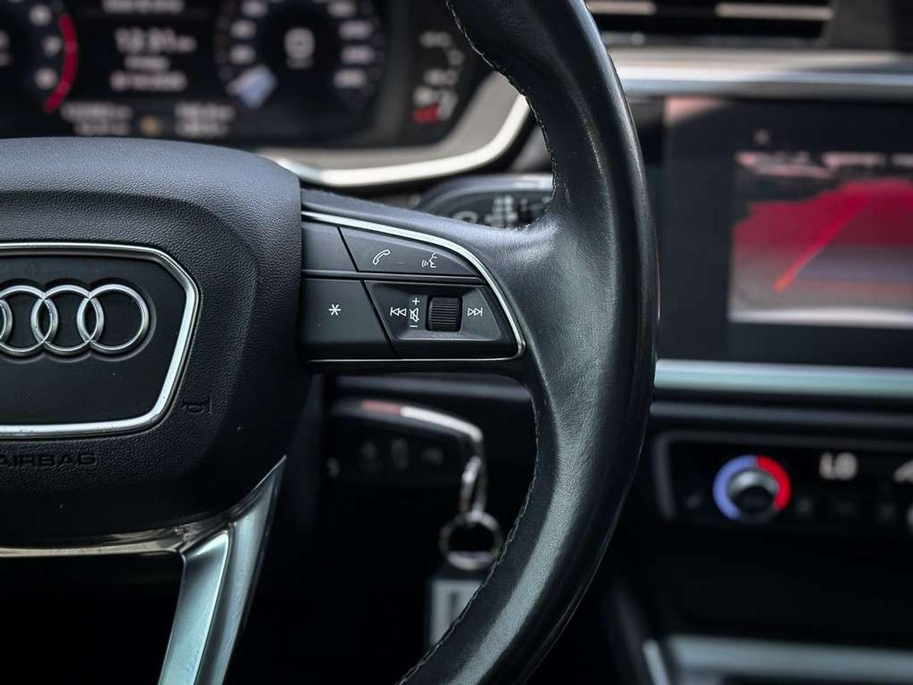 2021 Audi Q3 40 Komfort   PANO ROOF   HEATED SEATS   CARPLAY Photo