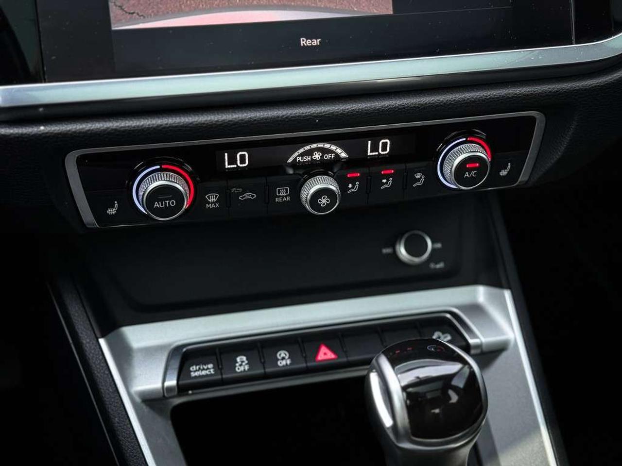 2021 Audi Q3 40 Komfort   PANO ROOF   HEATED SEATS   CARPLAY Photo