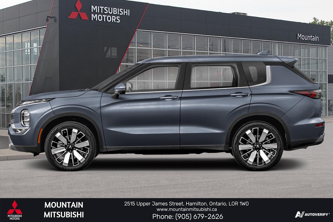 2026 Mitsubishi Outlander SE Photo0
