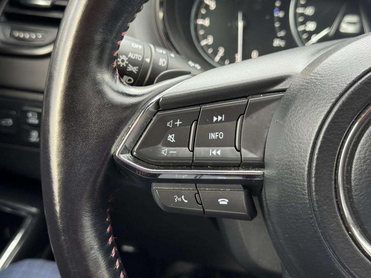 2022 Mazda CX-9 KURO AWD/ BOSE SOUND/ RED LEATHER INTERIOR/ 2.99% Photo