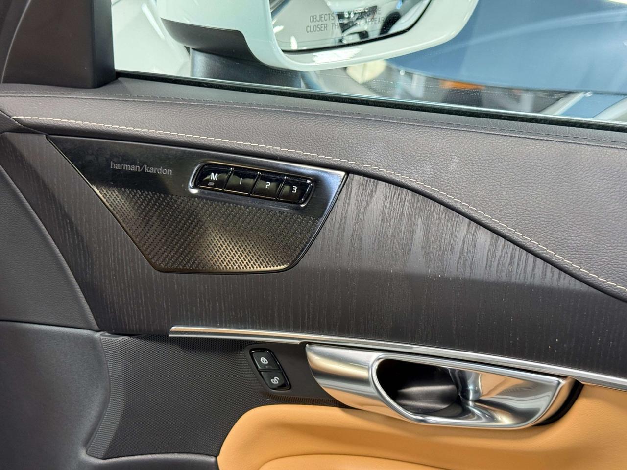 2021 Volvo XC90 T6   AWD   INSCRIPTION   7-SEATER   HARMAN KARDON Photo
