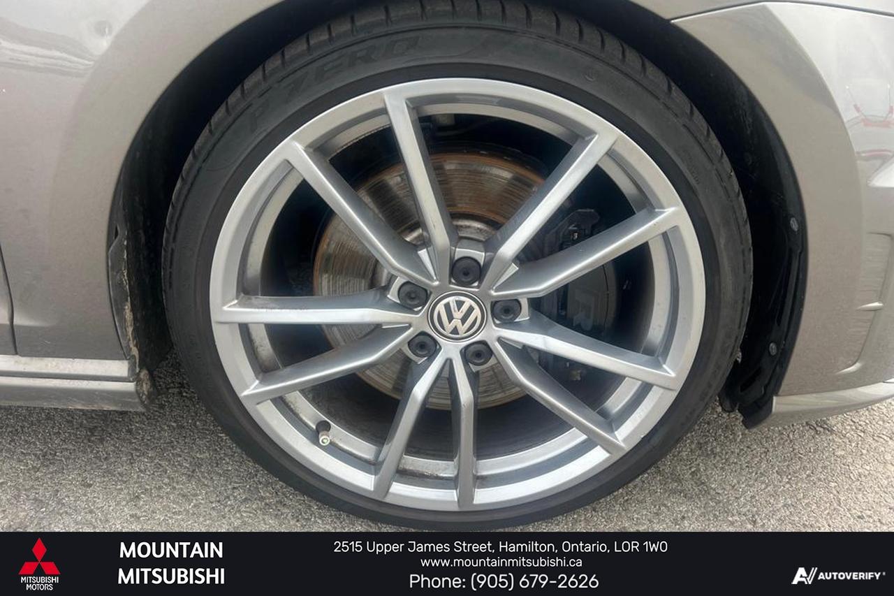 2017 Volkswagen Golf R 5dr HB Man Photo