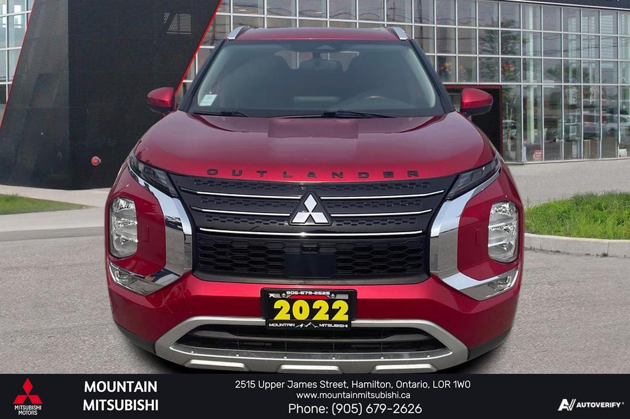 2022 Mitsubishi Outlander LE Photo