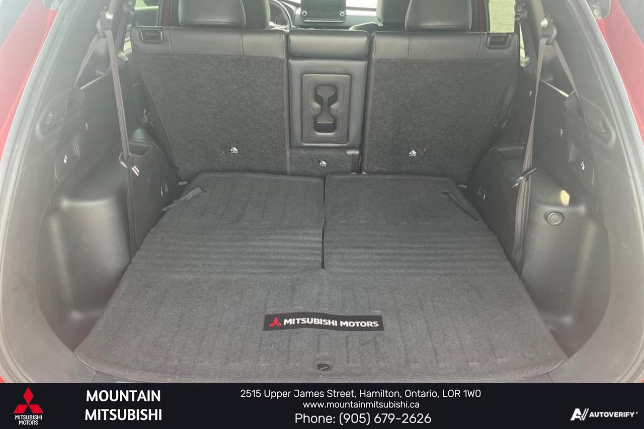 2022 Mitsubishi Outlander LE Photo