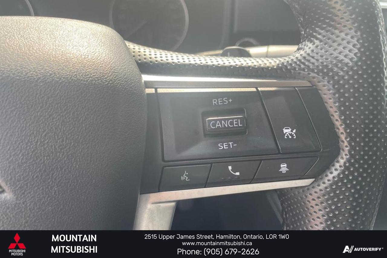 2022 Mitsubishi Outlander LE Photo