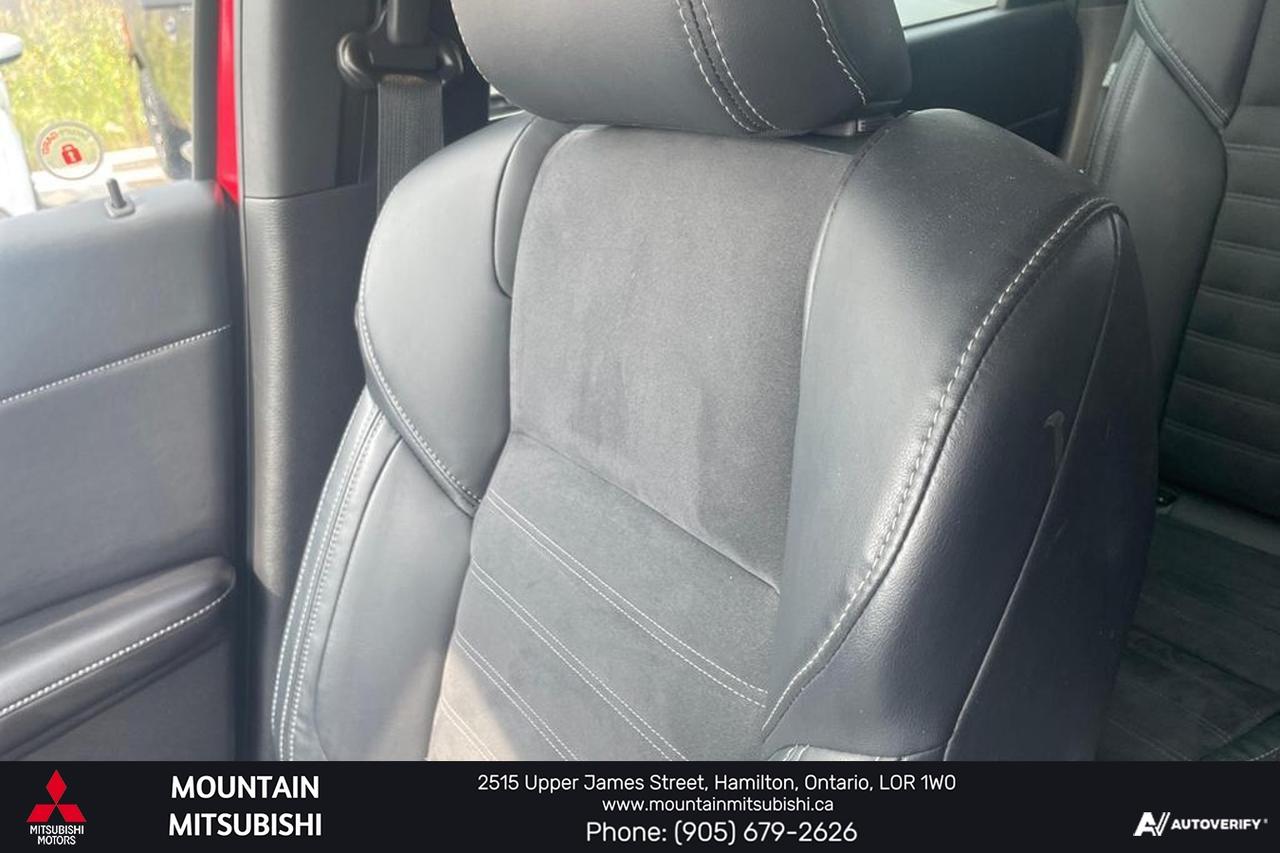 2022 Mitsubishi Outlander LE Photo