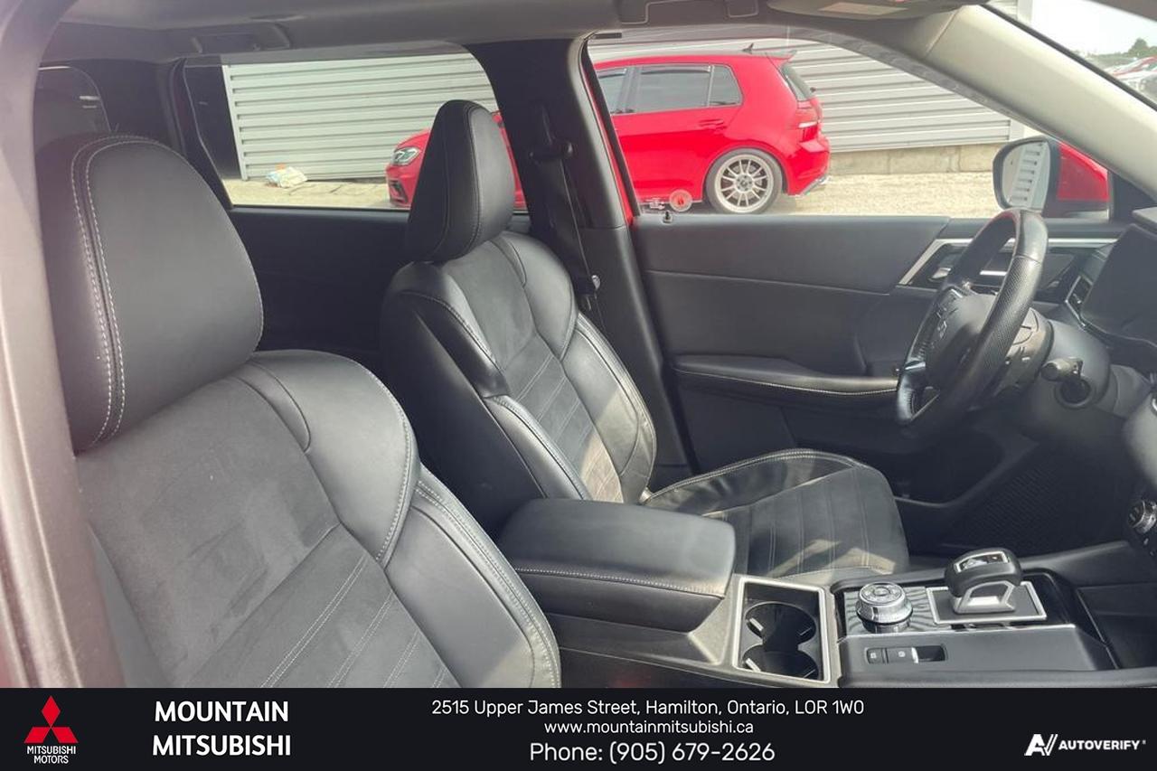 2022 Mitsubishi Outlander LE Photo