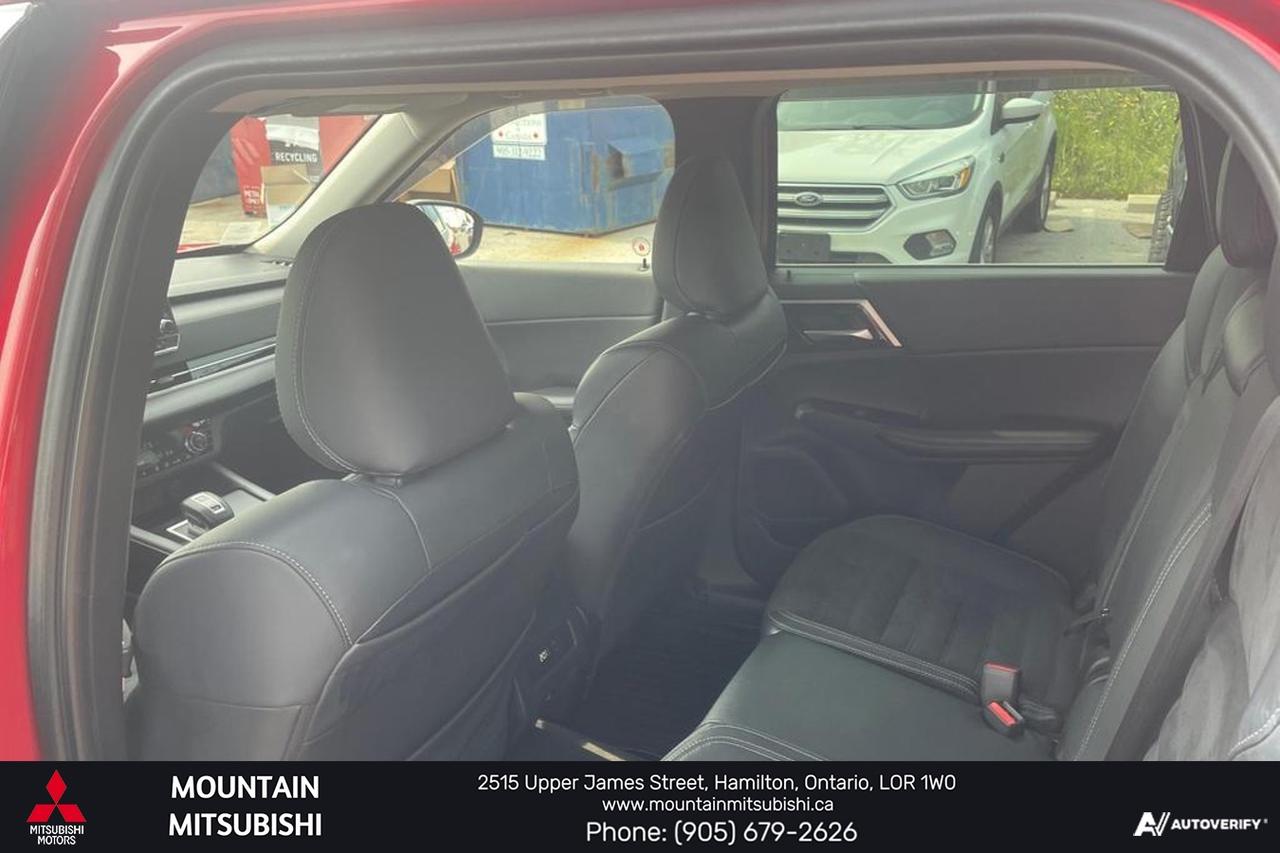 2022 Mitsubishi Outlander LE Photo