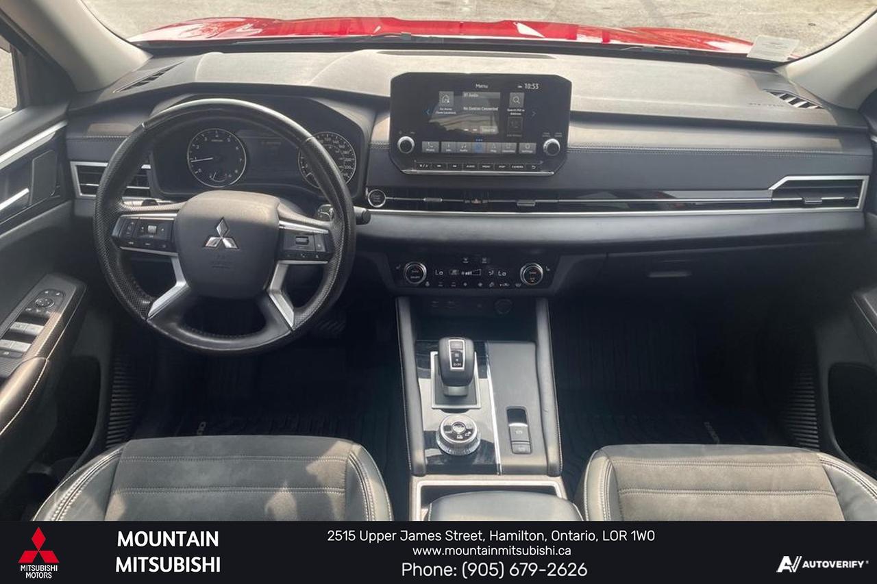 2022 Mitsubishi Outlander LE Photo