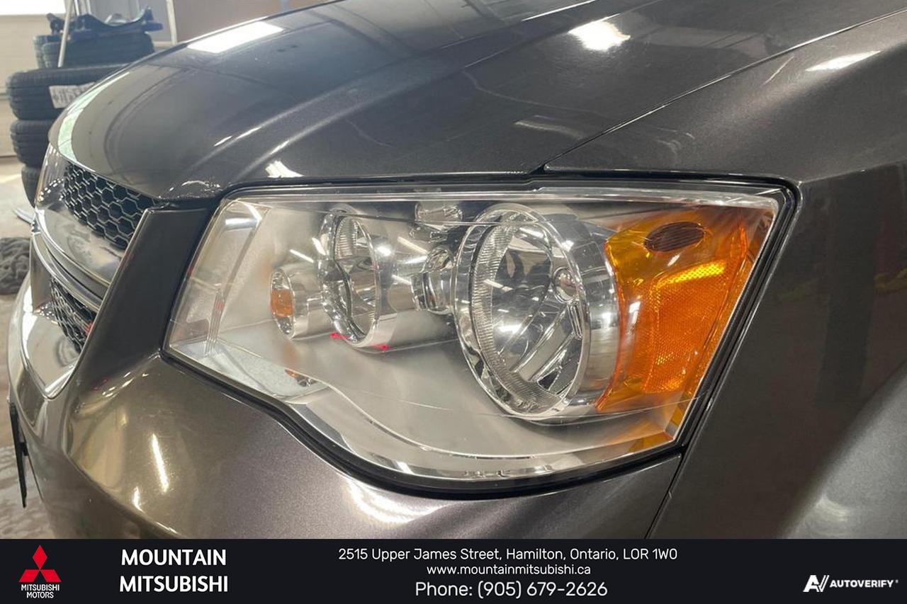 2016 Dodge Grand Caravan SXT Premium Plus Photo