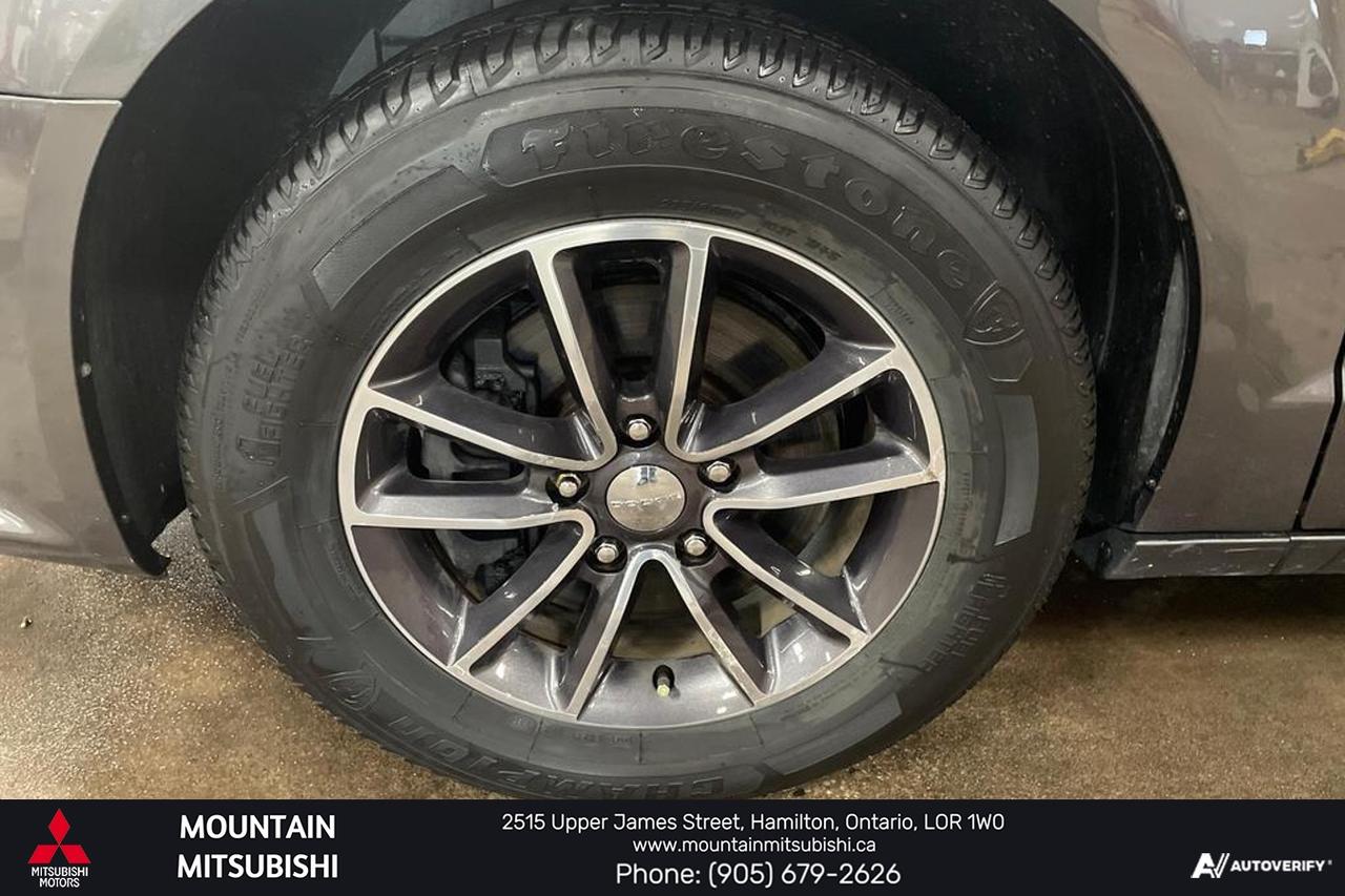2016 Dodge Grand Caravan SXT Premium Plus Photo
