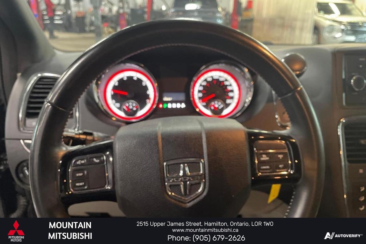 2016 Dodge Grand Caravan SXT Premium Plus Photo