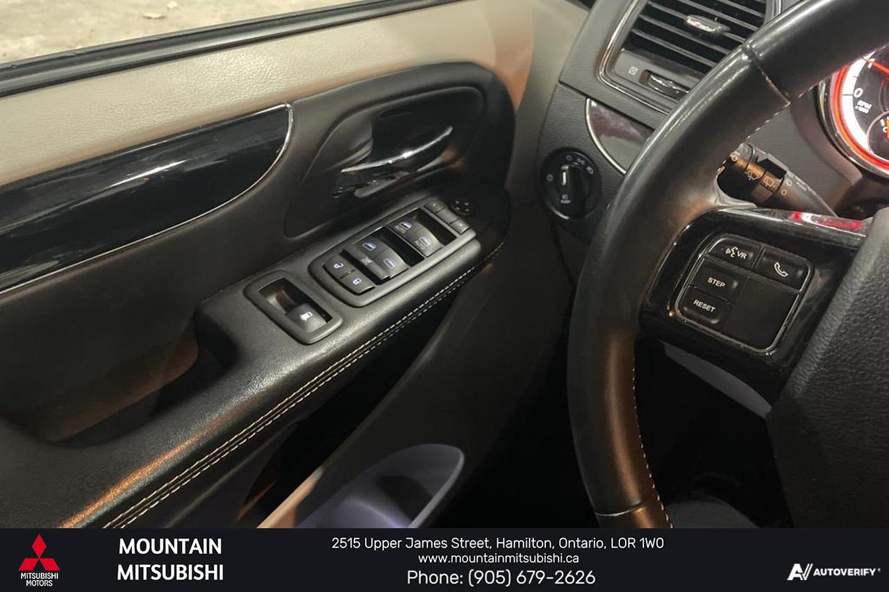 2016 Dodge Grand Caravan SXT Premium Plus Photo