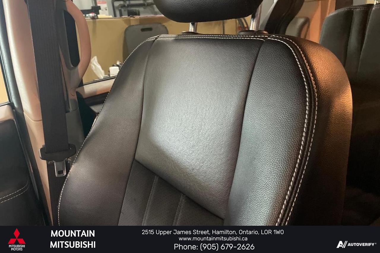 2016 Dodge Grand Caravan SXT Premium Plus Photo