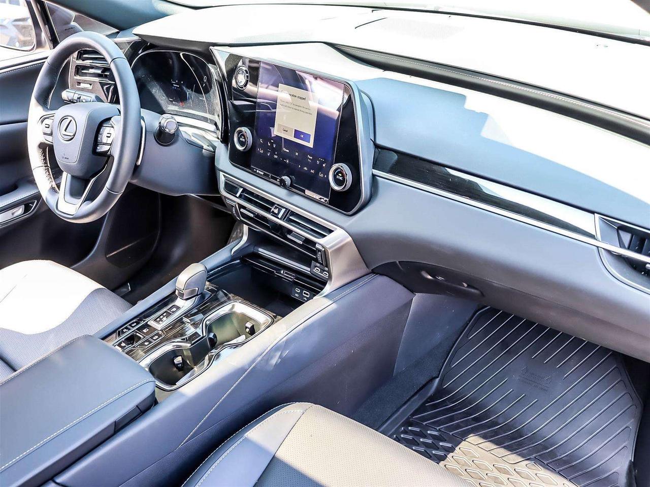 2025 Lexus RX PREMIUM AWD 2.4L TURBO ADAPTIVE CRUISE Photo