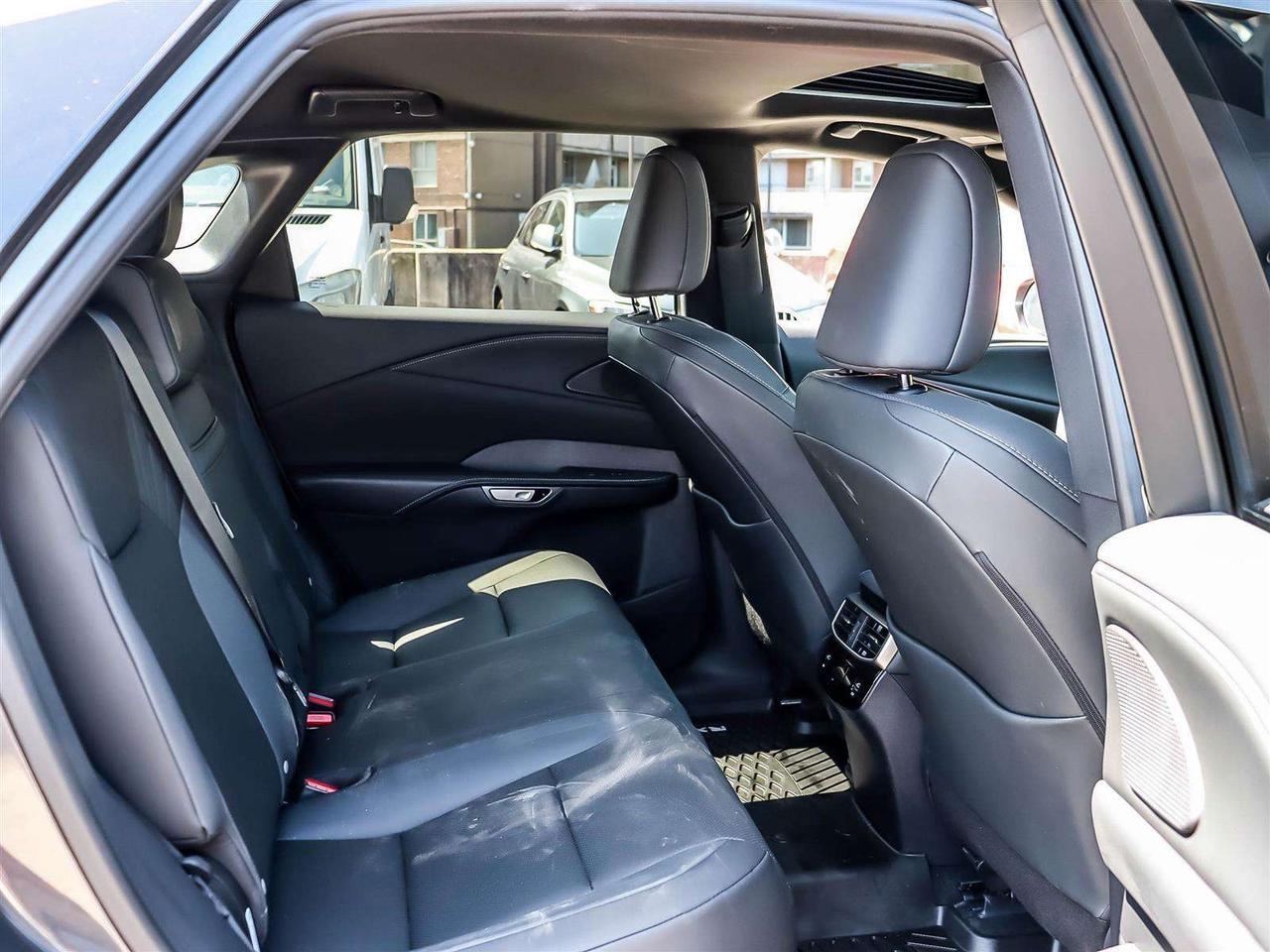 2025 Lexus RX PREMIUM AWD 2.4L TURBO ADAPTIVE CRUISE Photo