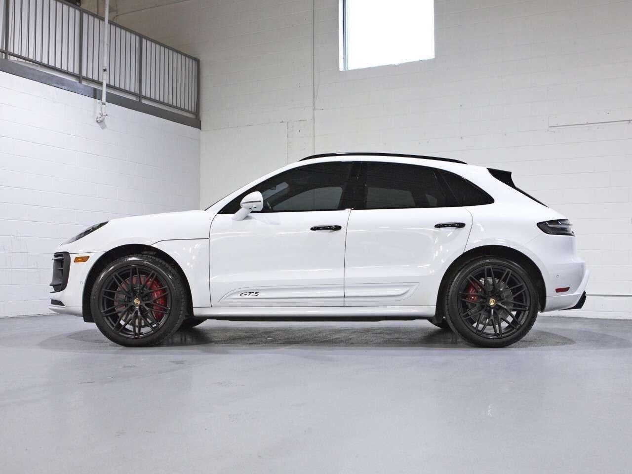2023 Porsche Macan GTS AWD Photo