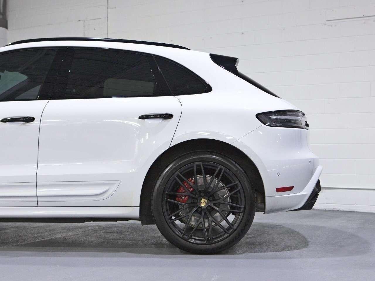 2023 Porsche Macan GTS AWD Photo