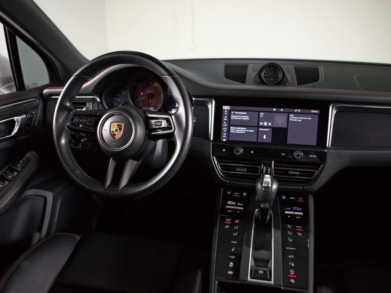 2023 Porsche Macan GTS AWD Photo