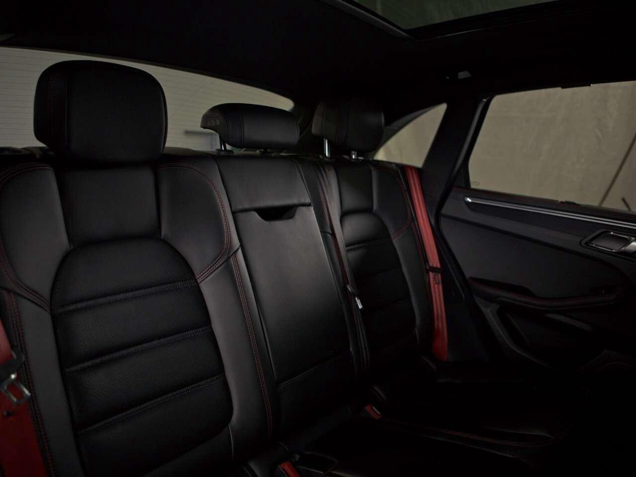 2023 Porsche Macan GTS AWD Photo
