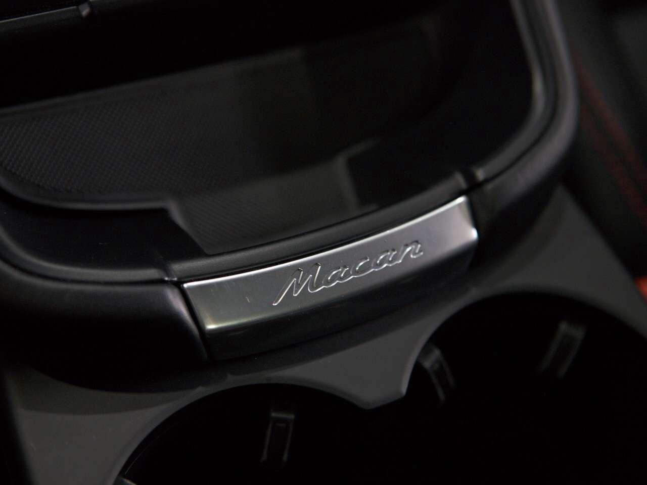 2023 Porsche Macan GTS AWD Photo