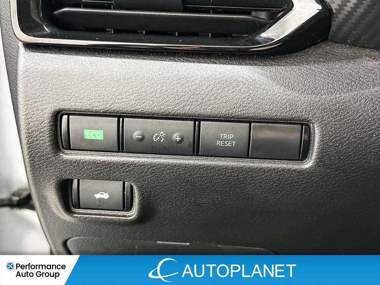 2021 Nissan Sentra SV, Remote Start, Apple CarPlay! Photo