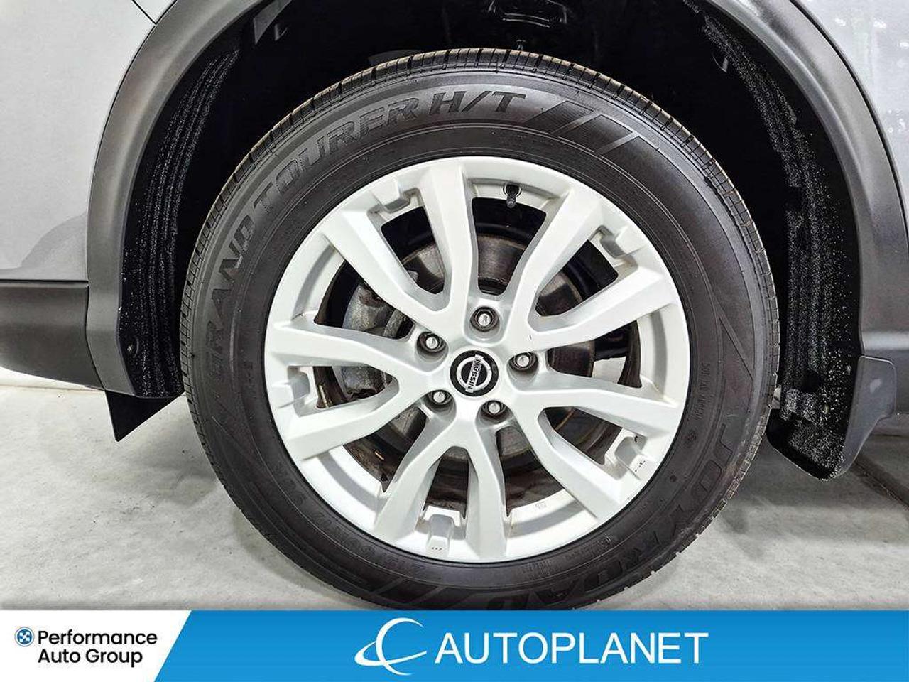 2023 Nissan Qashqai SV AWD, Sunroof, Back Up Cam, Bluetooth! Photo